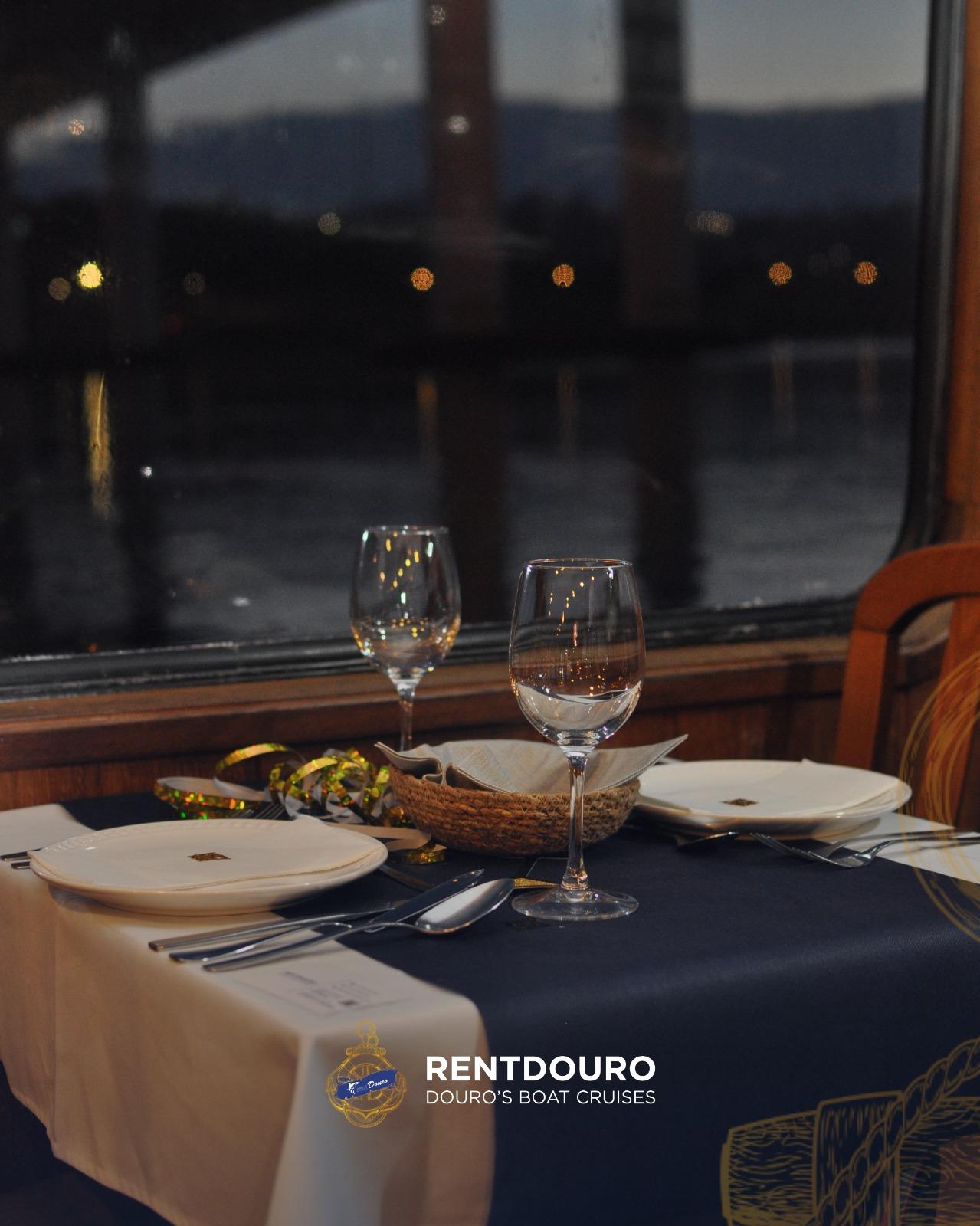 Cruzeiro com Jantar Francesinha e M&uacute;sica ao vivo - 3