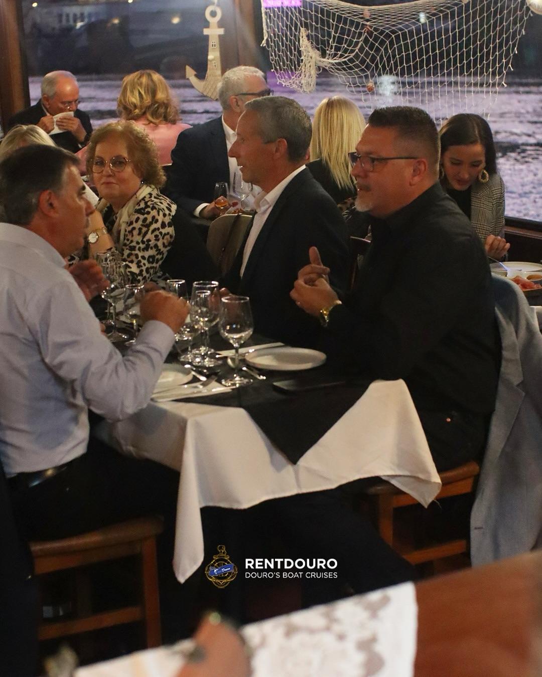 Cruzeiro com Jantar e Fado a bordo - 2