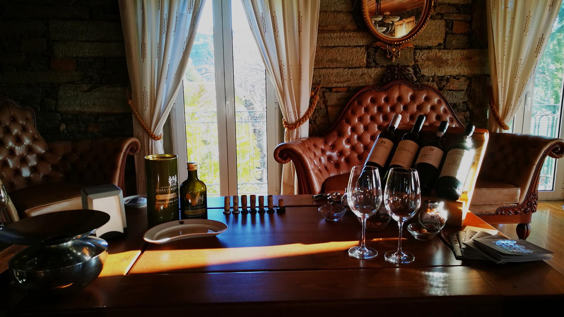 Cruzeiro Porto - R&eacute;gua - Porto Subida com Visita a Quinta e Descida em Comboio - 4