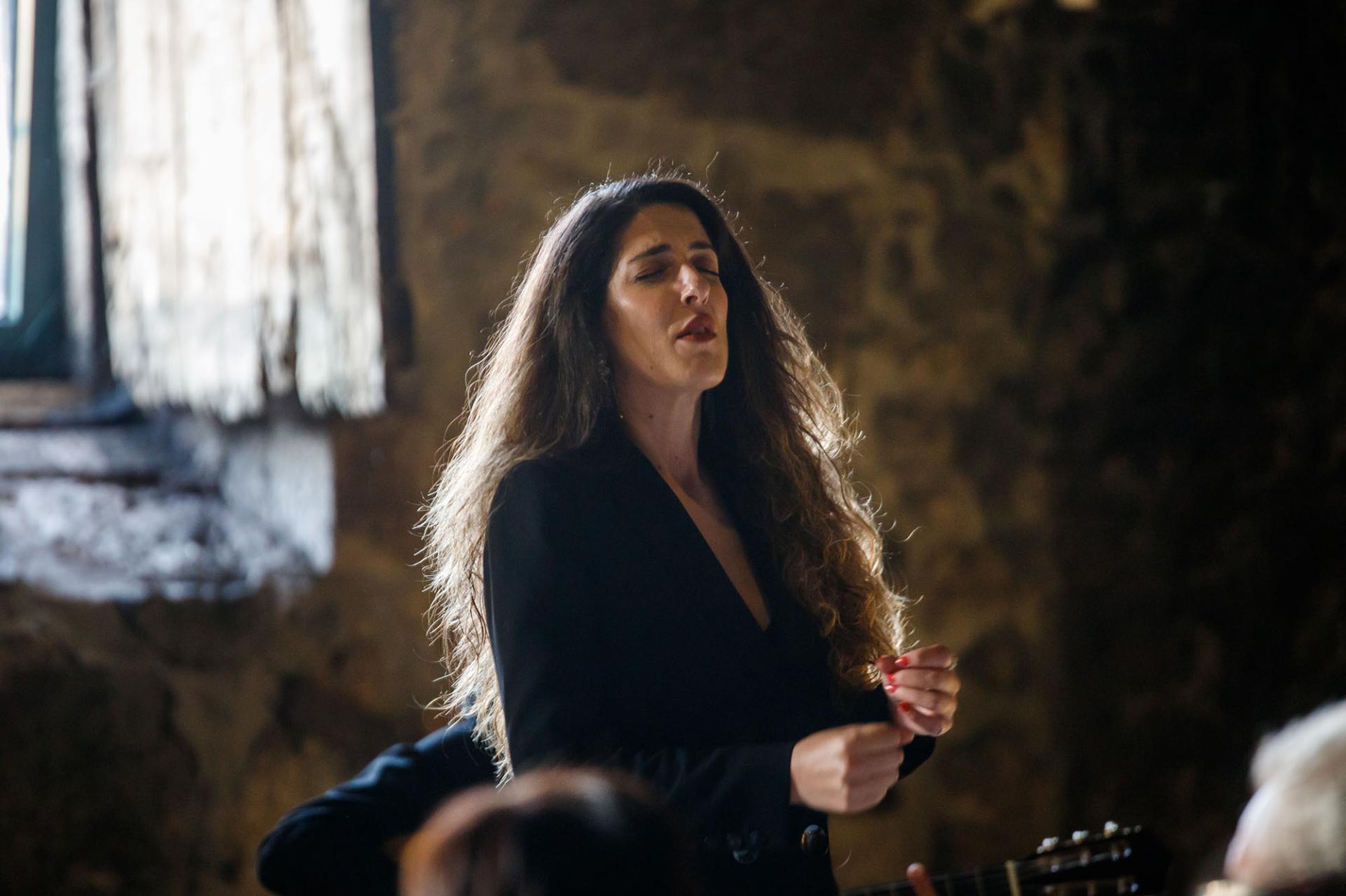 Cruzeiro das 6 Pontes com Visita &agrave;s Caves, Prova de Vinhos e Fado - 3